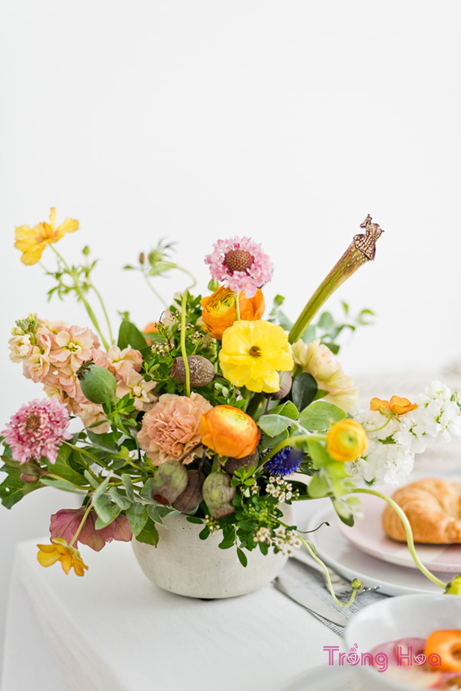 8 Mẹo sắp xếp hoa dễ dàng và công thức cắm hoa hoàn hảo