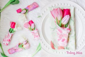 Tự làm bó hoa tulip mini trang trí bàn ăn đẹp mắt