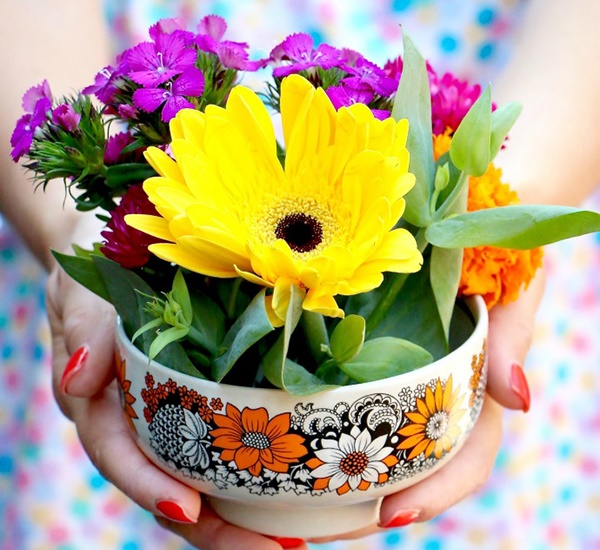 Nghệ thuật cắm hoa bằng bát